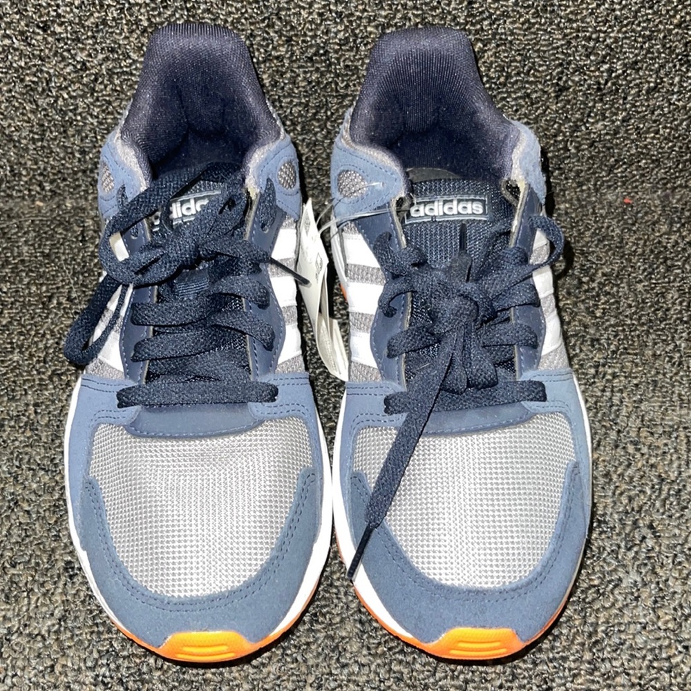 Adidas Chaos Size 5 1/5 Big Kids
